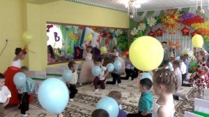 Вход на выпускной бал 2017. Муз.  рук.  Харламова Т.  Д.