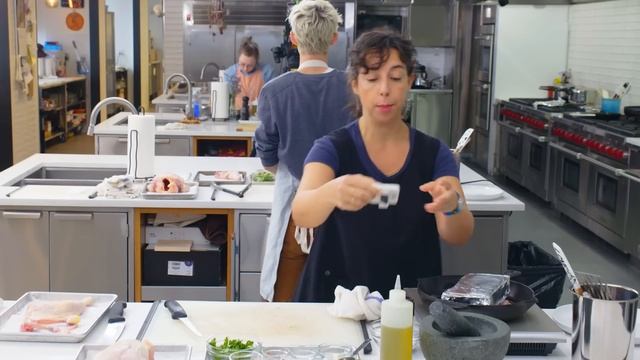 Troye Sivan Tries to Keep Up with a Professional Chef | Back-to-Back Chef | Bon Appétit смотреть онлайн