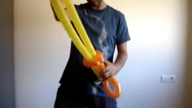 BAZOOKA LASER - FIGURA NORMAL - CURSO GLOBOFLEXIA GLOBOS BALLOON смотреть онлайн