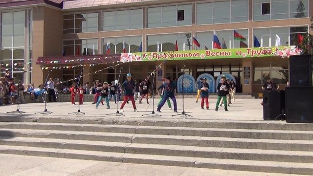 Танец "Недетское время" смотреть онлайн