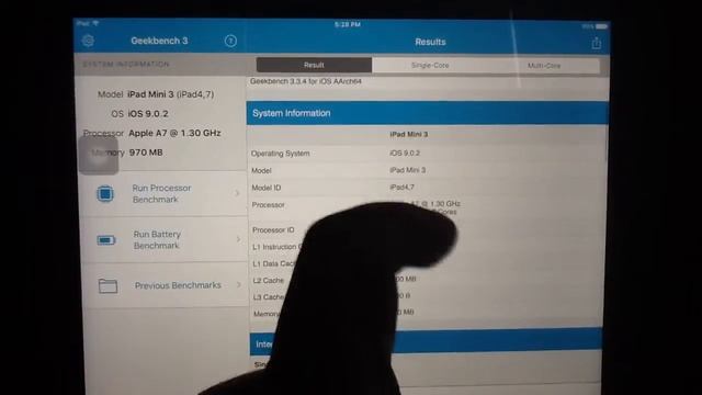 IPad mini 3 with iOS 9.0.2 speed test using GeekBench 3 смотреть онлайн