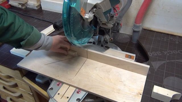 Столярка для начинающих Торцовочная пила Приспособление для чистого реза различных углов смотреть онлайн