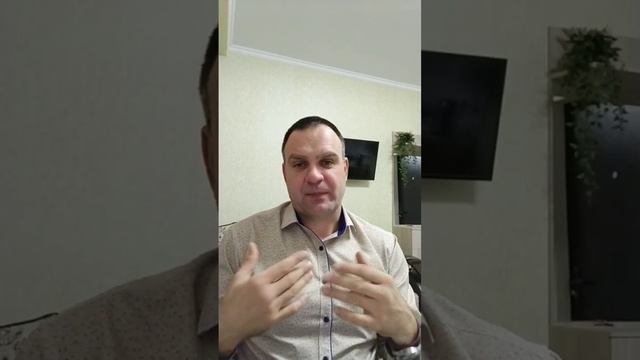 У вас сайт адаптирован? Проверьте сайты, а вдруг у вас тоже не адаптивный под мобильные устройства. смотреть онлайн