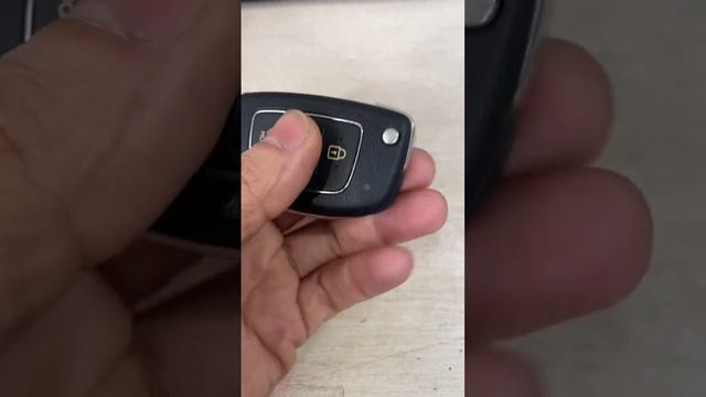 Штатный ключ брелок хендай солярис 1 выкидной смотреть онлайн