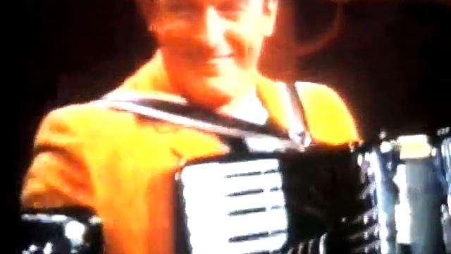Lawrence Welk show roll out the barrel polka смотреть онлайн