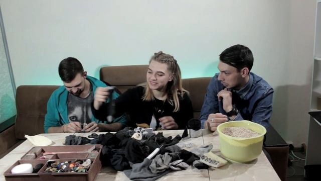 DIY Сделали восхитительные игрушки для Баси из старых носков смотреть онлайн