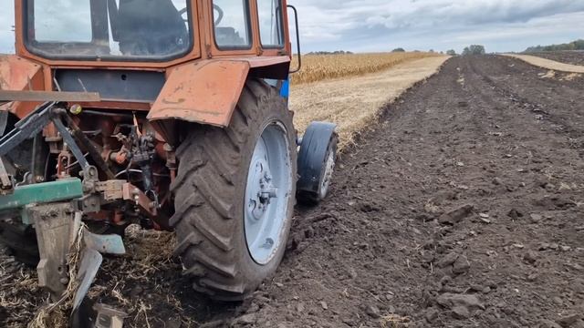 Оранка МТЗ 80 МТЗ 82 І МТЗ 80??? смотреть онлайн