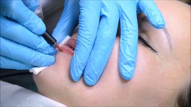 Киров. Перманентный макияж татуаж губ 3D