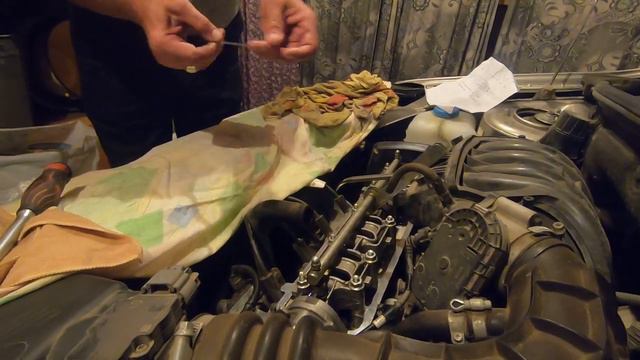 Лада ГРАНТА. РЕГУЛИРОВКА зазоров КЛАПАНОВ. Двигатель 1.6 8-ми клапанный. смотреть онлайн