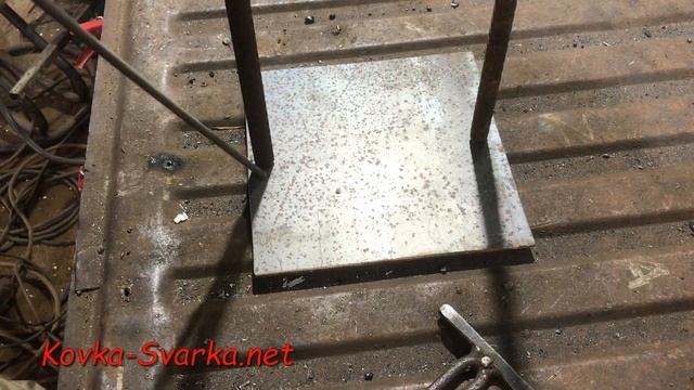 Чтобы экономить пальцы: делаем простой щепокол с кованым лезвием из рессоры от Волги смотреть онлайн