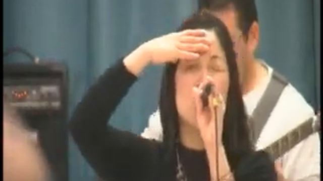 Priscilla Almares singing "Power of your Love" смотреть онлайн