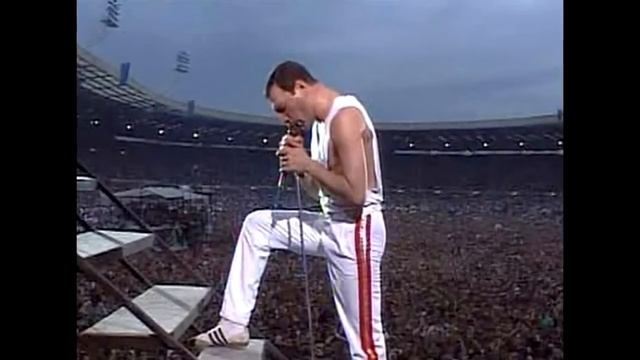Фредди Меркьюри | Фаррух Булсара | Freddie Mercury. Ожил в руках актёра Фрэнки Шоу.