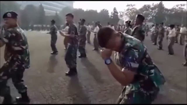 Буй, буй, буй, буй.mp4 смотреть онлайн
