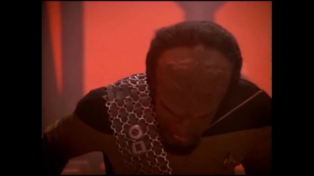 Worf being a badass. смотреть онлайн