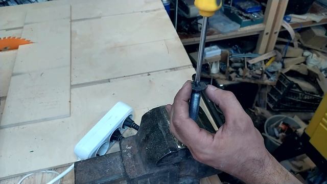 Как сделать подвижный упор для струбцин и вайм
