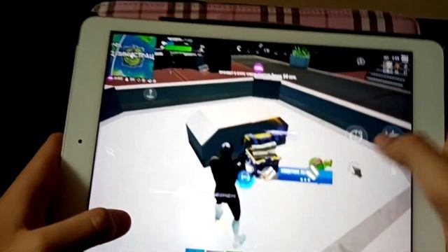 Играю в Fortnite на IOS - IPAD.