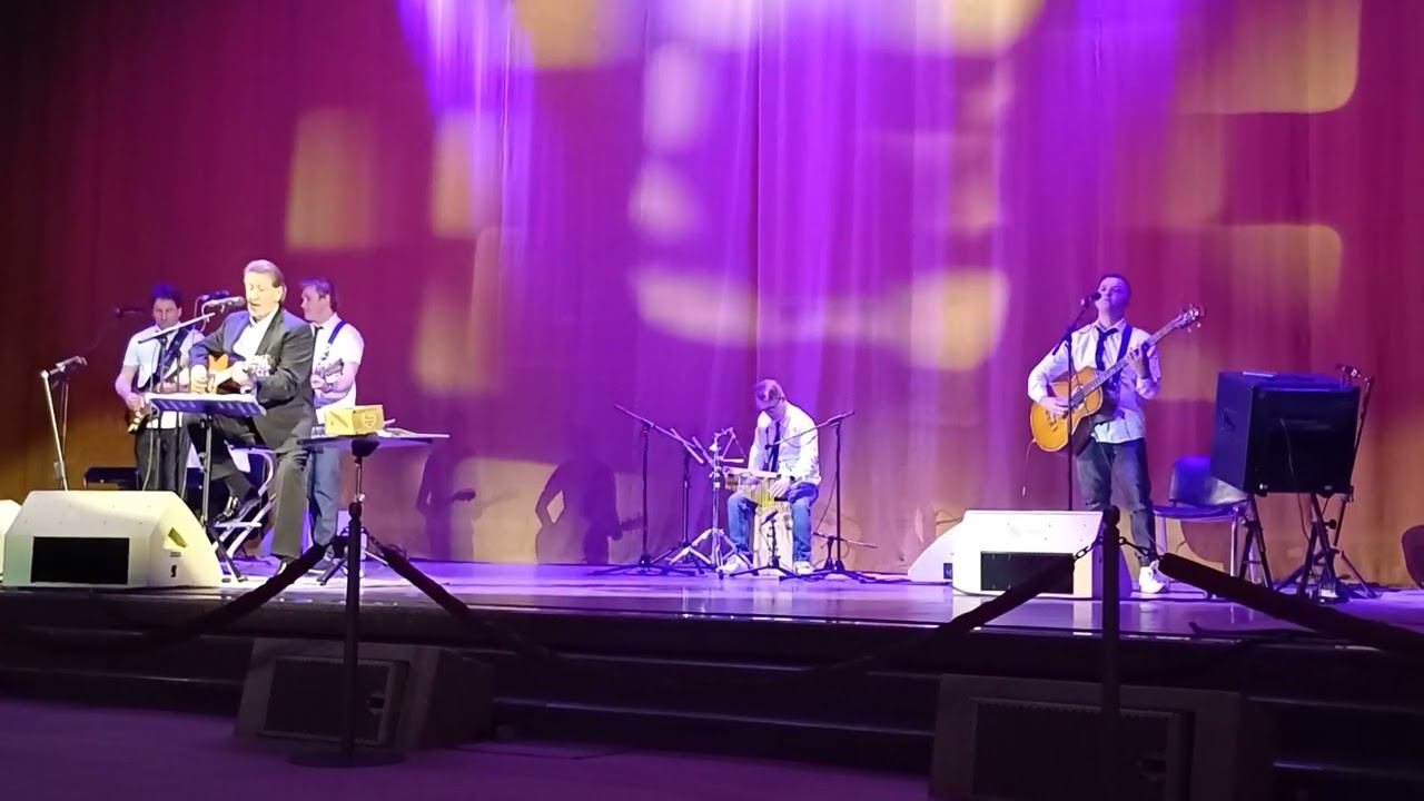 группа Ирония Судьбы, фрагмент концерта в Храме Христа Спасителя 07.04.2024 смотреть онлайн