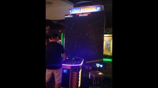 Galaga [World's Largest Pacman Game] - Arcade - 999,990 (1st PERFECT Score!) смотреть онлайн