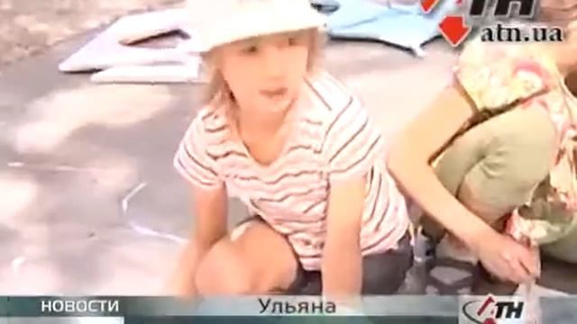 В Харькове дети переселенцы вместе с волонтерами нарисовали граффити смотреть онлайн