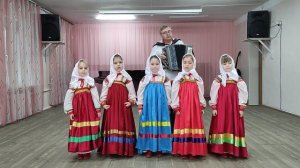 ГУСЕЛЬКИ ансамбль 6-8 Мы сидели у окна.mp4