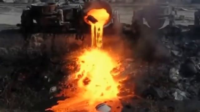 Шлаковоз Слив Раскаленного Шлака смотреть онлайн