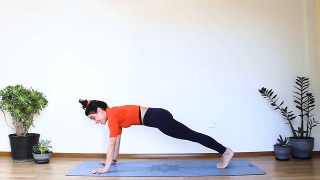 Get Up and Flow ROOT TO RISE . 30 DAYS OF YOGA & WORKOUT . January 2021 Free Yoga & Workout Schedul смотреть онлайн