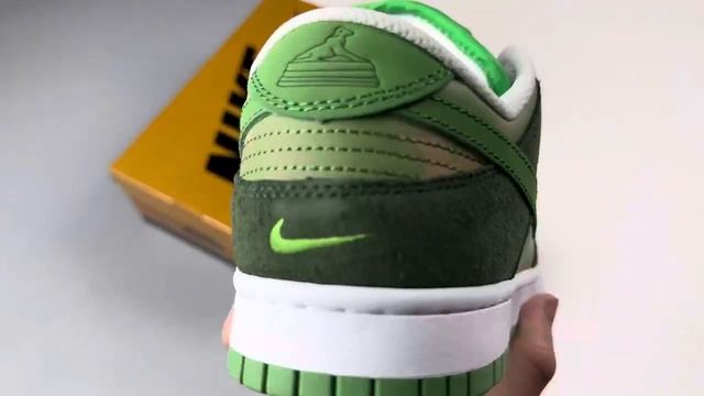 Nike SB Dunk Low EMB Pro Gordo Army Olive Grass White 315355 331 смотреть онлайн
