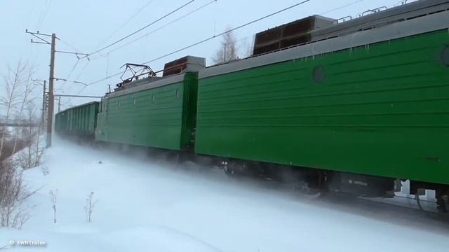 Гибрид ВЛ11-296 Б/309 А с грузовым поездом смотреть онлайн