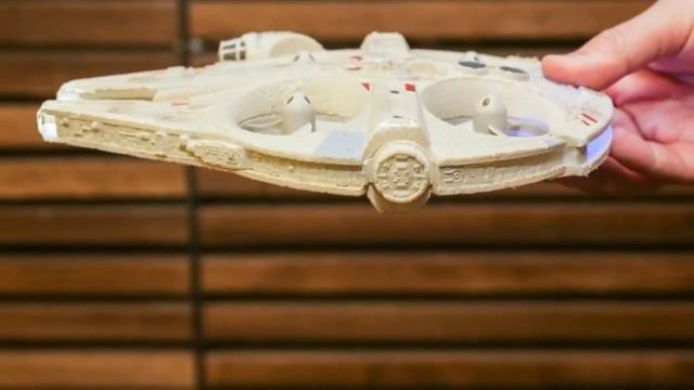 Air Hogs Ultimate Millennium Falcon Quad drone смотреть онлайн