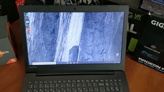 Ноутбук Lenovo 330 15.6/N4000/4GB DDR3/Гарантія. Відео огляд! смотреть онлайн