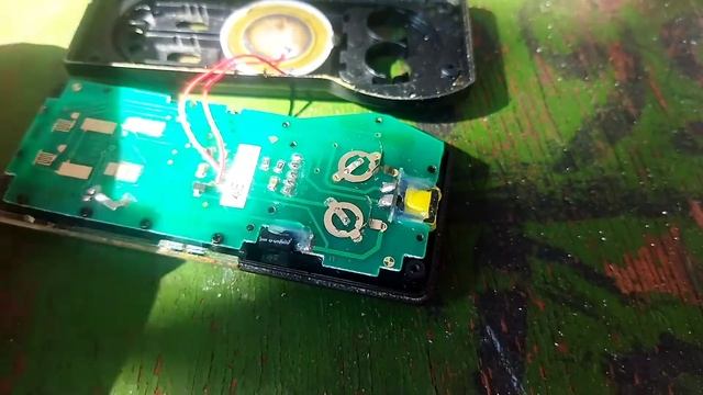 WINDOX ALARM какие дорогие металлы внутри ? разборка обзор и осмотр содержания радиодеталей на плат смотреть онлайн