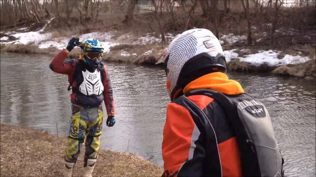 Экстремальные полёты над рекой ))) смотреть онлайн