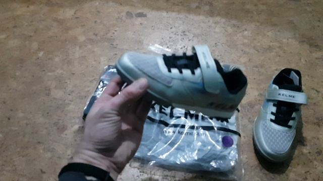 Одежда #Kelme. Майка Вратаря. Детские бутсы без шнурков. Гетры. смотреть онлайн
