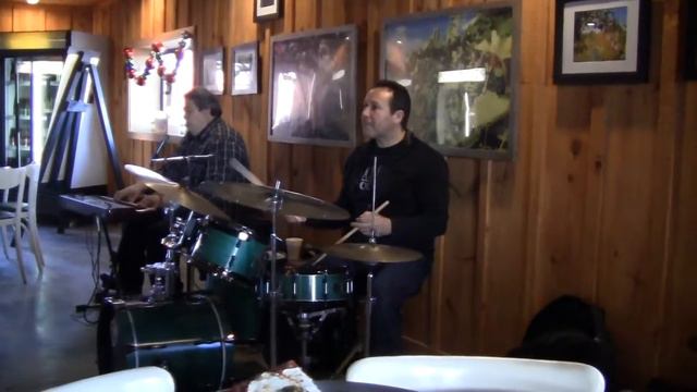 Torsone and Carozza Live at Weeds Orchards & Winery 2015 смотреть онлайн