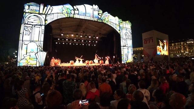 Москва. День города. Москва глазами иностранца. смотреть онлайн