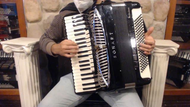 3979 - Black Sonola De Luca Sonart Symphony Artist 150 Piano Accordion LMMH 41 120 $1999 смотреть онлайн