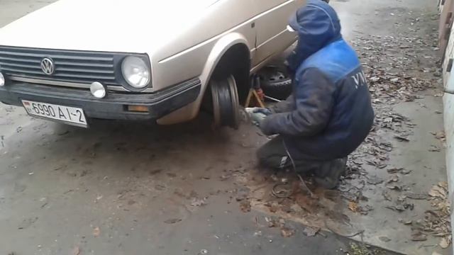 Как быстро почистить диски колёс в гараже. смотреть онлайн
