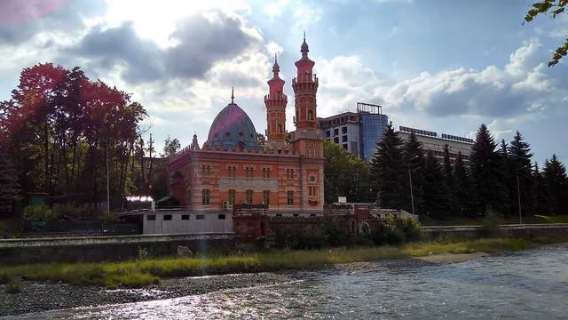 Vladikavkaz, North Ossetia Alania, Russia ( Владикавказ, Северная Осетия-Алания, Россия ) смотреть онлайн