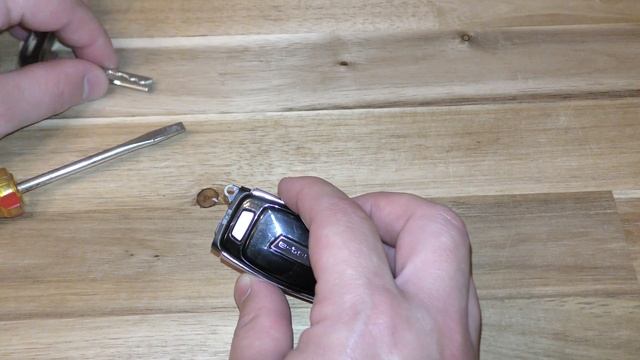 Audi E-Tron Key Fob Battery Replacement - EASY DIY смотреть онлайн