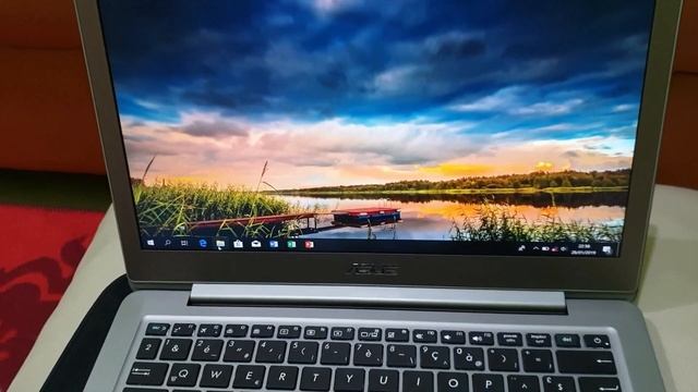 LAPTOP ALUMUNIUM ALLOY BATERAI TAHAN LAMA - Asus Zenbook UX330 смотреть онлайн
