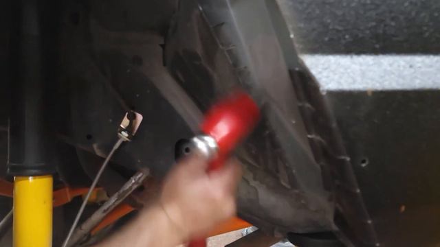 Installing XJ Cherokee Fender Flares! смотреть онлайн