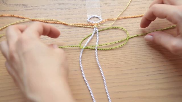 Braiding: Friendship Bracelet. Трехцветное плоское плетение