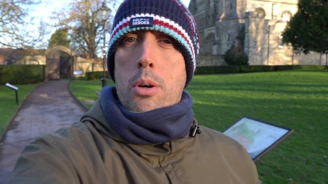 Sigma 18-50mm F2.8  Vs Sony 16-50mm F3.5-5.6 KIT LENS | The Battle Of The Compact ZOOMS!