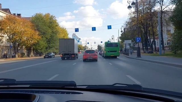 Обусудил с таксистом из города Тюмень Рудиком ремонт дорог. смотреть онлайн