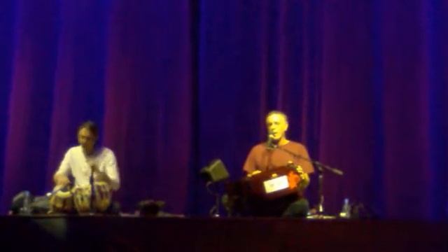 Krishna Das-Maha Mantra Live in Moscow 2011 смотреть онлайн