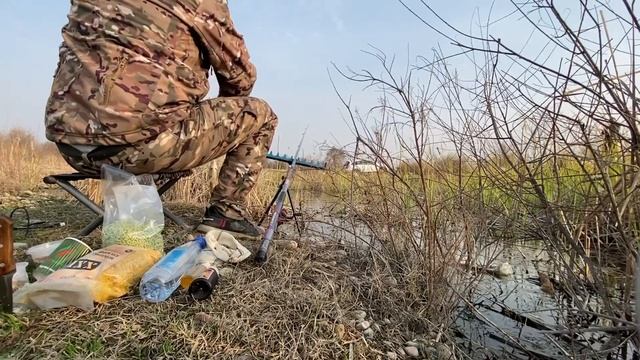 РЫБАЛКА НА ТАШМОРЕ В ФЕВРАЛЕ!!! Лапти клюют!!!! смотреть онлайн