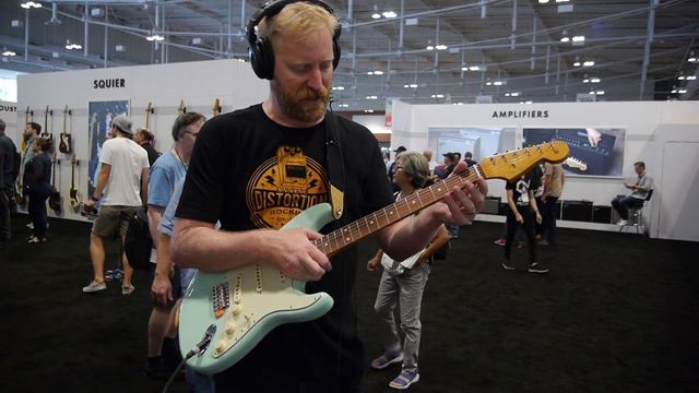 Fender Vintera '60s Stratocaster - SOME ONE KICKED MY TRIPOD - Summer NAMM 2019 смотреть онлайн