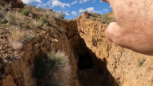 Geology Secrets to Finding Placer Gold and Lode Deposits смотреть онлайн