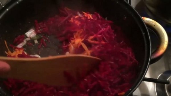 How to cook soup? Homemade Borscht Recipe