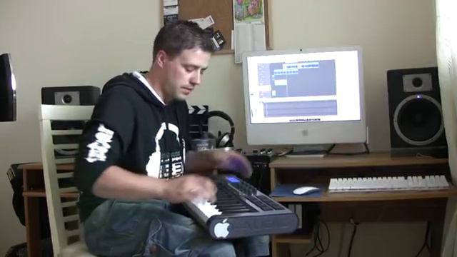 B Studio Reviews: M-Audio Midi Keyboard Axiom 25 смотреть онлайн